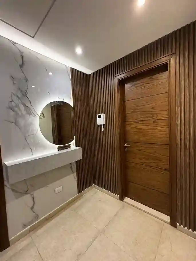 تركيب بديل الخشب والمرايات للمداخل