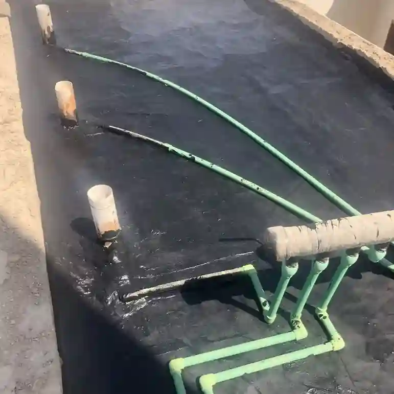 عزل مائي وحراري لسطح مبنى