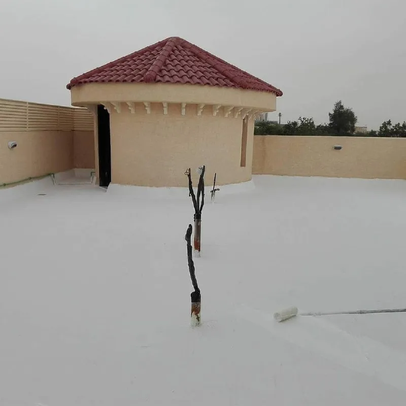 تجهيز خزان خرساني للعزل